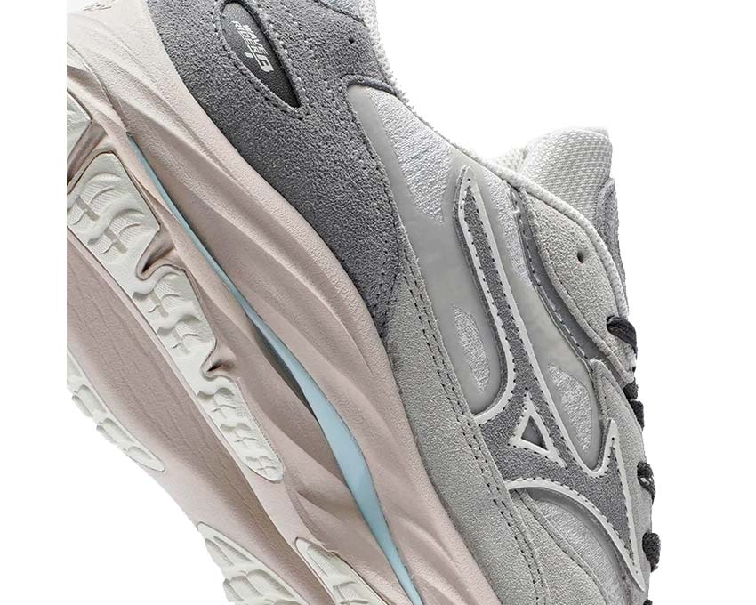 Mizuno Wave Rider Beta Mimetics détail — motif mimétique tige premium