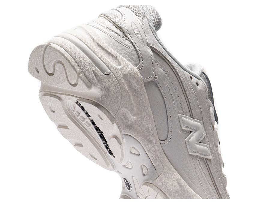 New Balance 1000 Sea Salt Seitenansicht — klassisches Retro-Profil