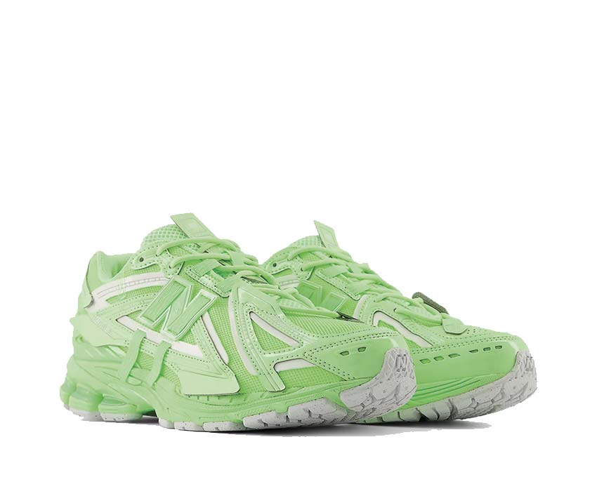 New Balance 1906A Mint Flash Seitenansicht — Mintfarbenes Mesh Obermaterial silberne Reflexe