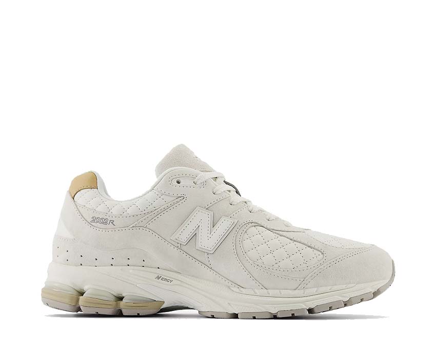 New Balance 2002R Sea Salt — sneaker uomo lifestyle retro