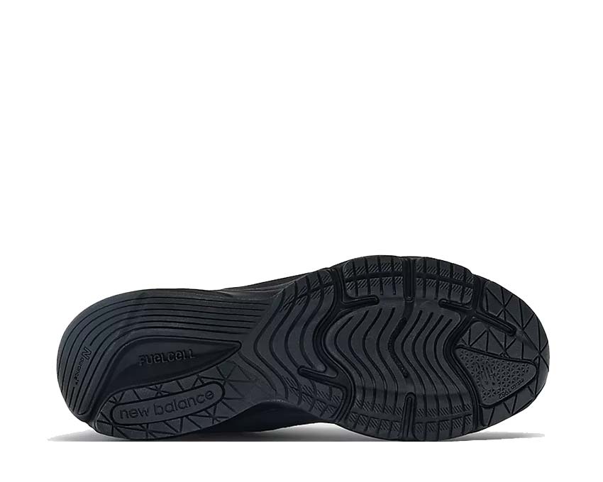 New Balance 990v6 Made in USA Triple Black — Rückansicht ikonisches All-Black
