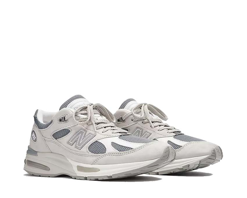 New Balance 991v2 Made in UK Cool Grey Seitenansicht — klare Silhouette