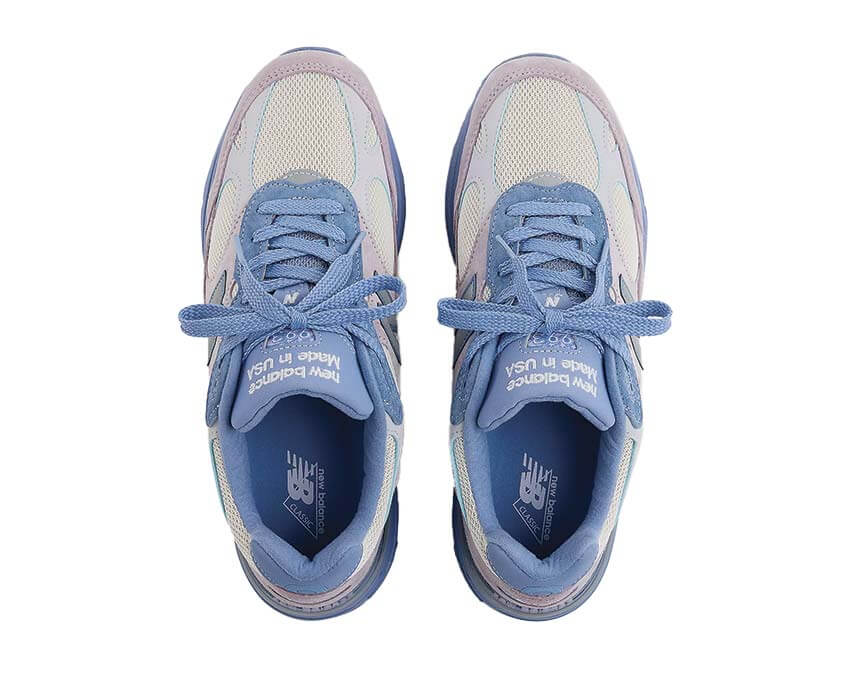New Balance 993 Washington DC détail — empiècements multimatières coloris DC