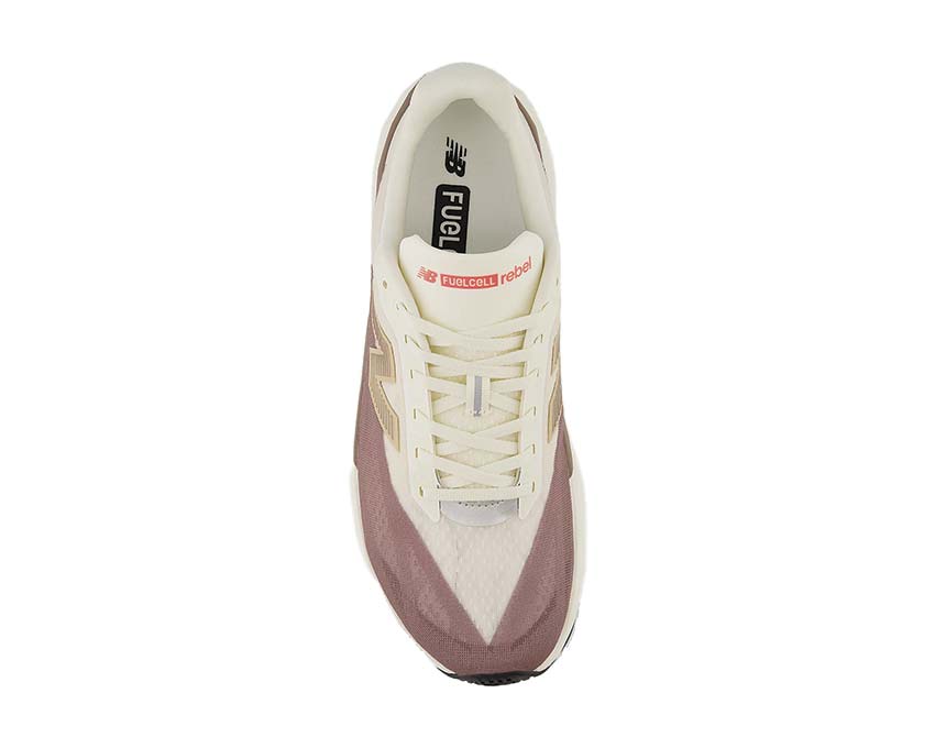 New Balance FuelCell Rebel v5 Angora Sohle — FuelCell Schaum schneller Antrieb