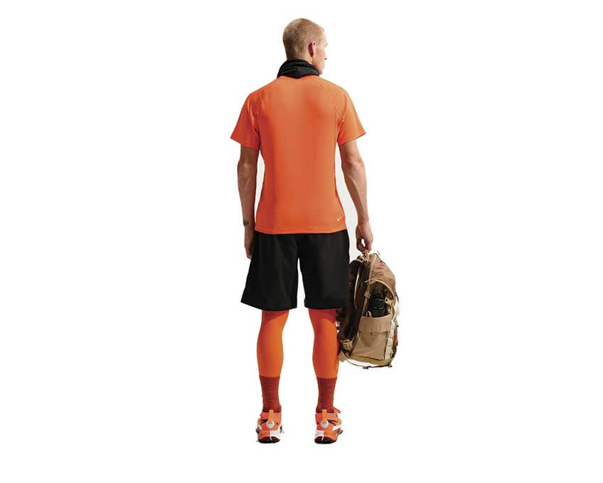 Nike ACG Wildsee Tee Naranja — camiseta hombre outdoor trail