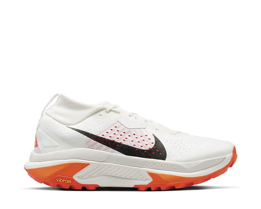 Nike ACG Zegama Trail Summit White — sneaker uomo trail bianco tecnico