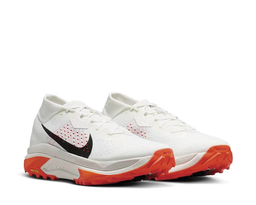 Nike ACG Zegama Trail Summit White suola — suola trail Zegama aderente