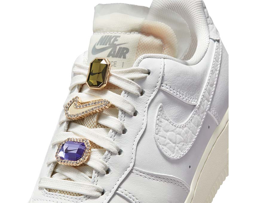  Nike Air Force 1 LO PRM W DN5463-100