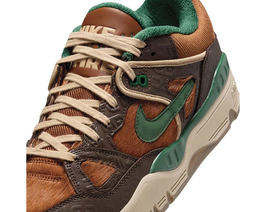 Nike Air Force 3 Low SP Nigo Baroque Brown vista laterale — tomaia pelle marrone Baroque
