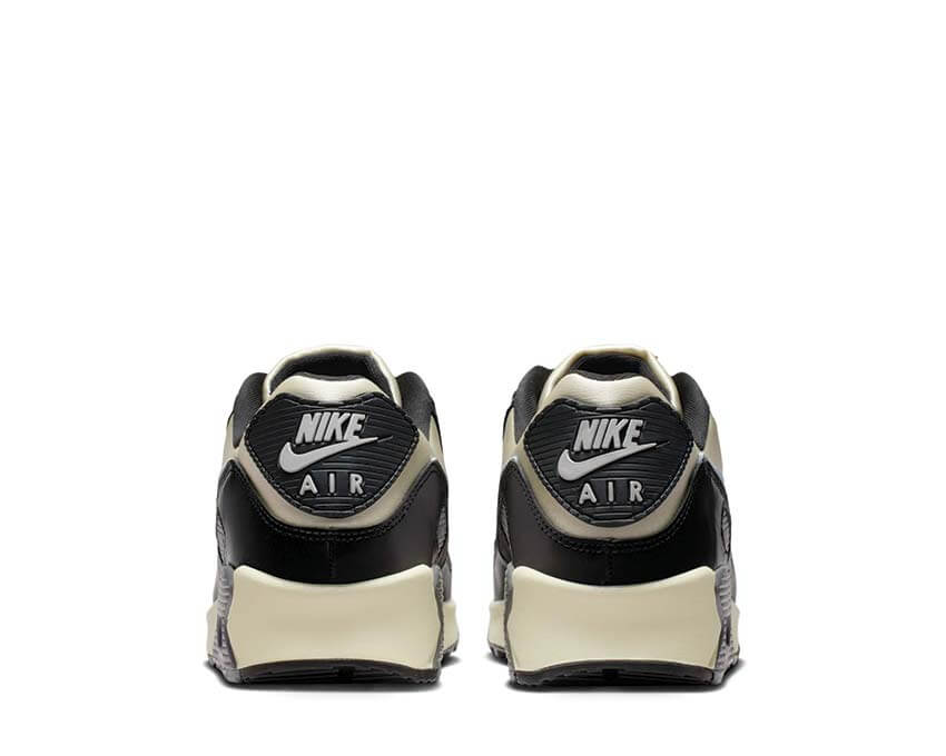 Nike Air Max 90 QS Grey Crocodile detalle — textura cocodrilo premium