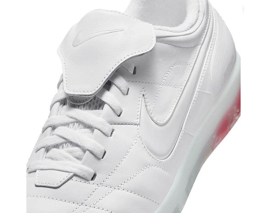 Nike Cryoshot Tiempo R10 x France x Jacquemus vue latérale — Jacquemus France