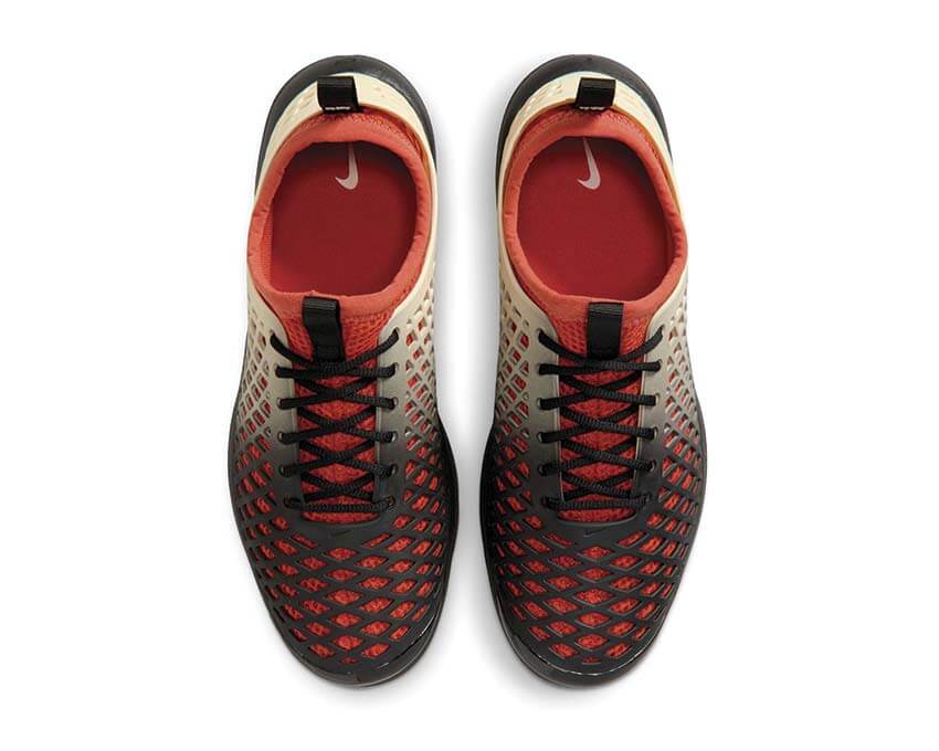 Nike Rejuven8 OG SE Rust Factor — vista en tres cuartos trasera