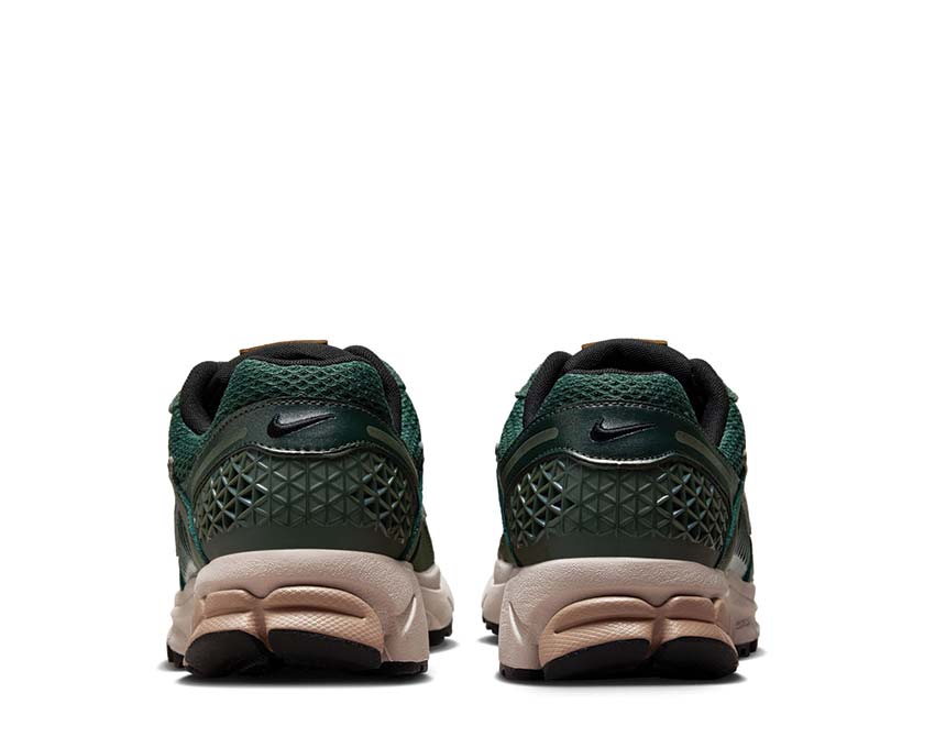 Nike Zoom Vomero 5 W Vintage Green / Chrome - Lt Orewood Brn - Hemp FN6742-300