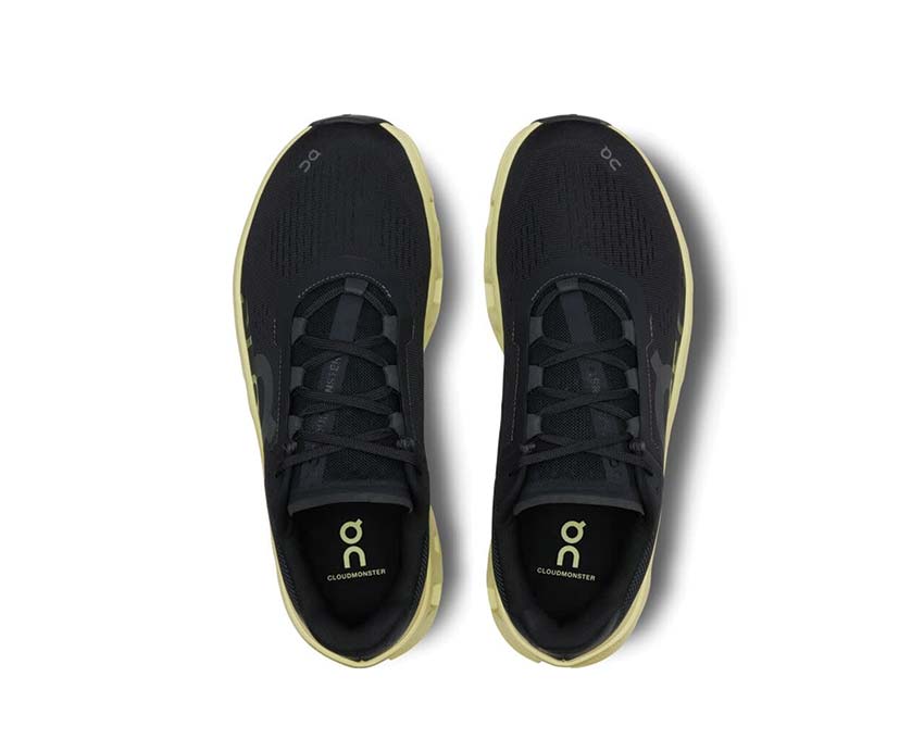 On Cloudmonster Black/Acacia dettaglio — tomaia mesh scarpa running uomo