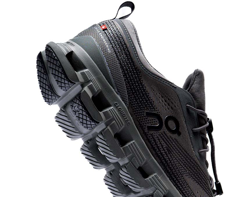 On Cloud X Z5 Asphalt/Iron Detail — Mesh-Obermaterial Training Herren