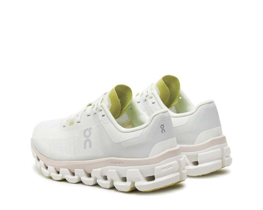 On Cloudflow 4 W White Sand semelle — CloudTec réactif running femme léger