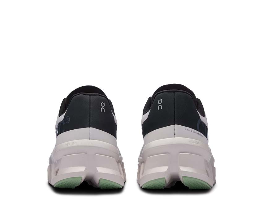 On Cloudmonster Frost/Black suela — CloudTec running larga distancia