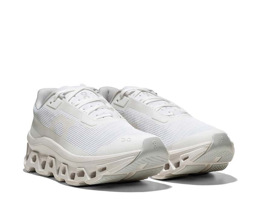 On Cloudmonster Void White vue latérale — profil Void running blanc