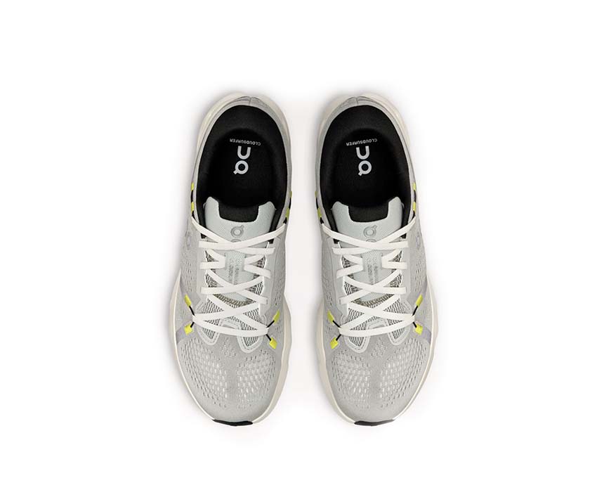 On Cloudsurfer 2 Glacier/Ivory detalle — mesh aireado zapatilla running hombre