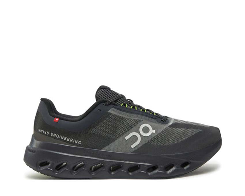 On Cloudsurfer Next Black/Iron — zapatilla running hombre CloudTec reactiva flexible