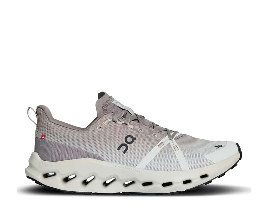 On Cloudsurfer Trail WP Desert/Wolf — wasserdichter Trail Herren-Laufschuh Missiongrip