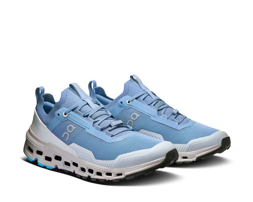 On Cloudultra 2 Chambray/Glacier vue latérale — profil ultra trail homme