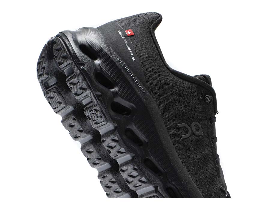 On Cloudtilt Eclipse/Black vue latérale — profil plateforme sneaker homme