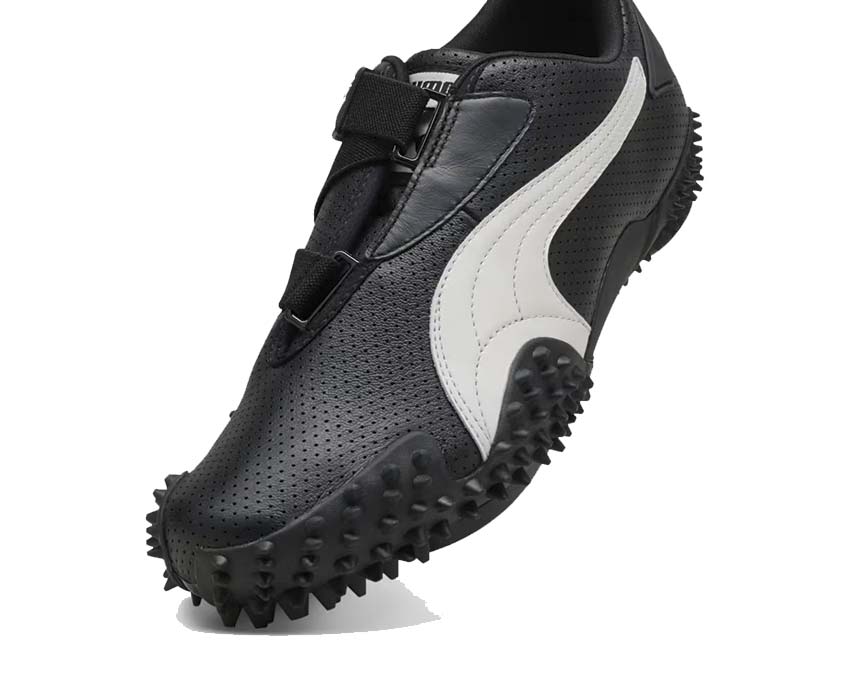 Puma Mostro Perf Black vista lateral — perforaciones Mostro