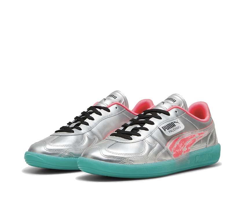 Puma Palermo NewGen Footy Silver Sparkling Green vue latérale — matière premium