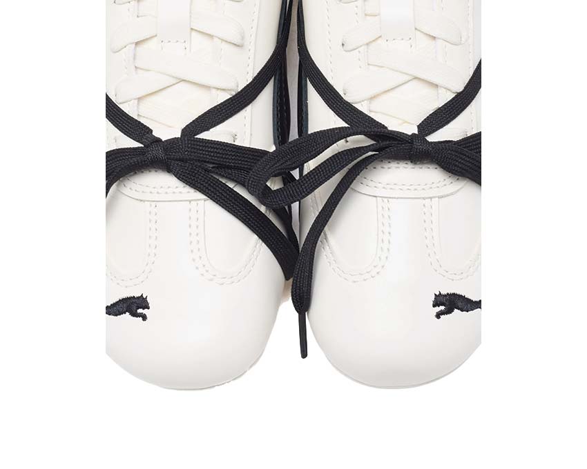 Puma Speedcat LEA x ROSÉ White vue latérale — cuir blanc ROSÉ racing
