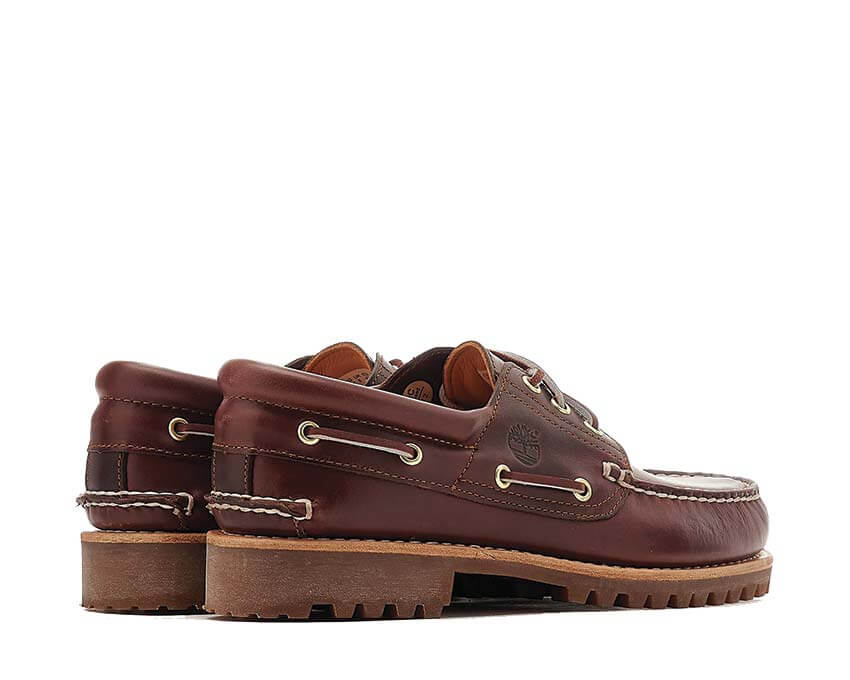 Timberland Authentic Boat Shoe Burgundy Detail — gewachste Schnürsenkel und Bordeaux-Nähte
