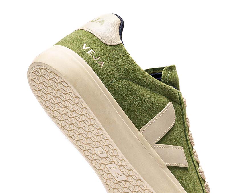 Veja Campo Bold Suede Kiwi Pierre vue latérale — daim premium éco-responsable