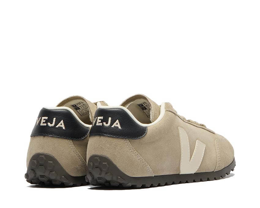 Veja GT Suede W Taupe Detail — Wildleder-Textur Taupe