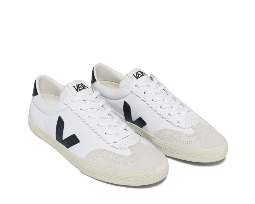 Veja Volley Canvas White Black vue latérale — toile coton biologique blanc et noir