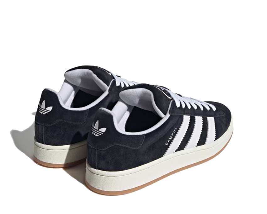 Seitenansicht — Campus 00s Core Black flache Gummisohle