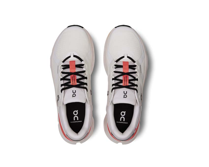 On Cloudrunner 2 White/Sand dettaglio — ammortizzazione CloudTec scarpa running donna