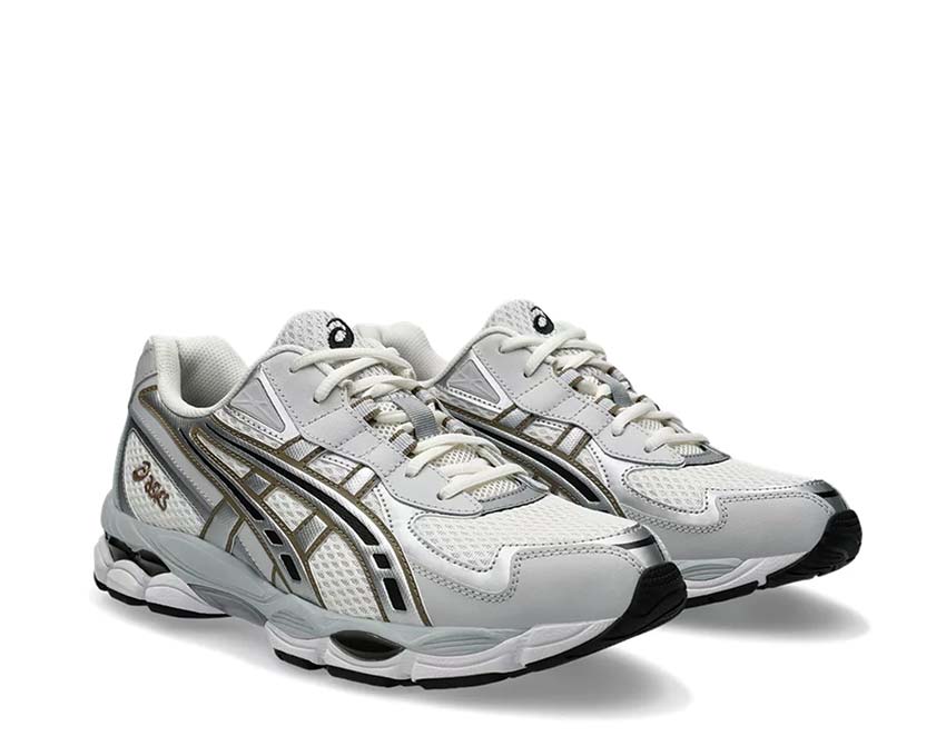 Asics Gel NYC 2055 Cream/Pure Silver Seitenansicht — Retro-Plattform Lifestyle
