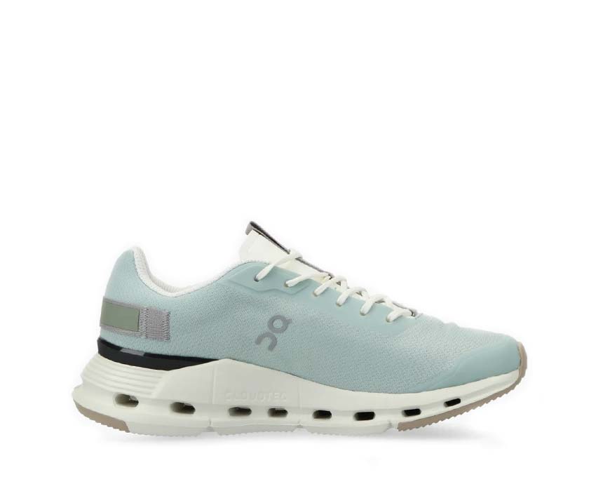On Cloudnova Form W Mineral/Ivory suola — CloudTec running lifestyle donna