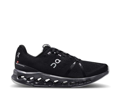 On Cloudsurfer All Black — running hombre tecnología CloudTec