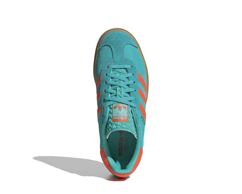 Adidas Gazelle Bold W détail — tige suède douce et trois bandes