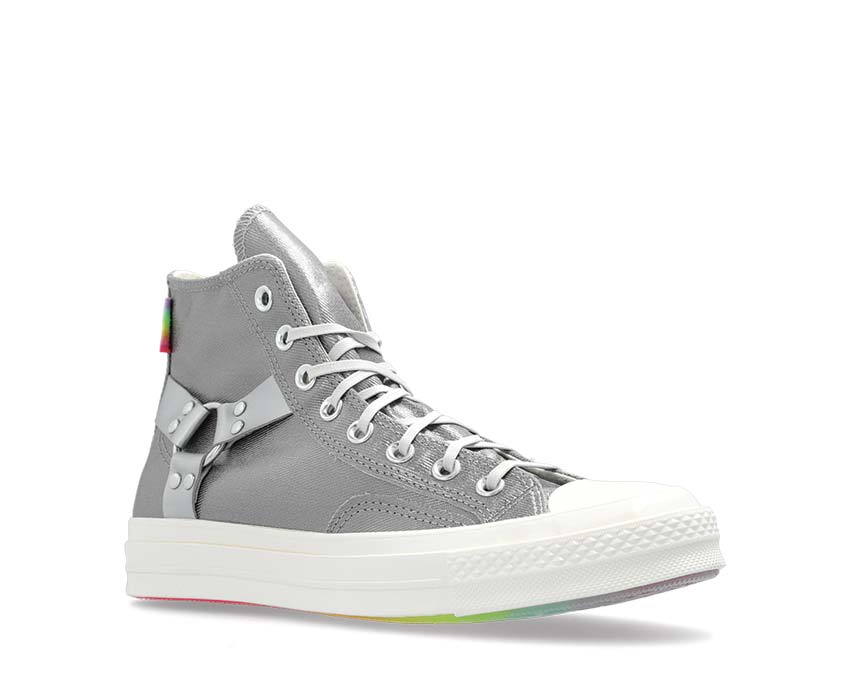 Converse Chuck 70 Hi Silver vue latérale — tige haute toile argentée brillante