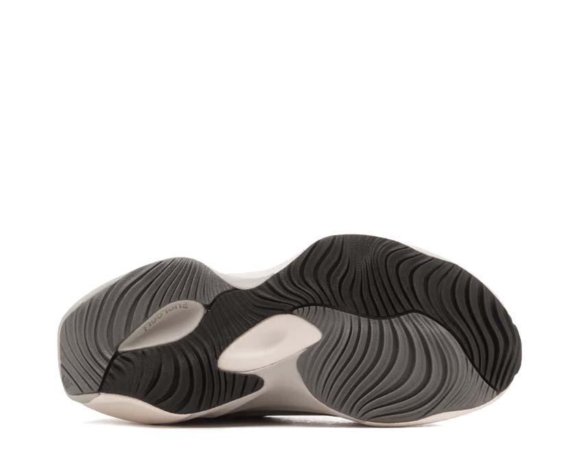 New Balance UWRPD sole — FuelCell midsole