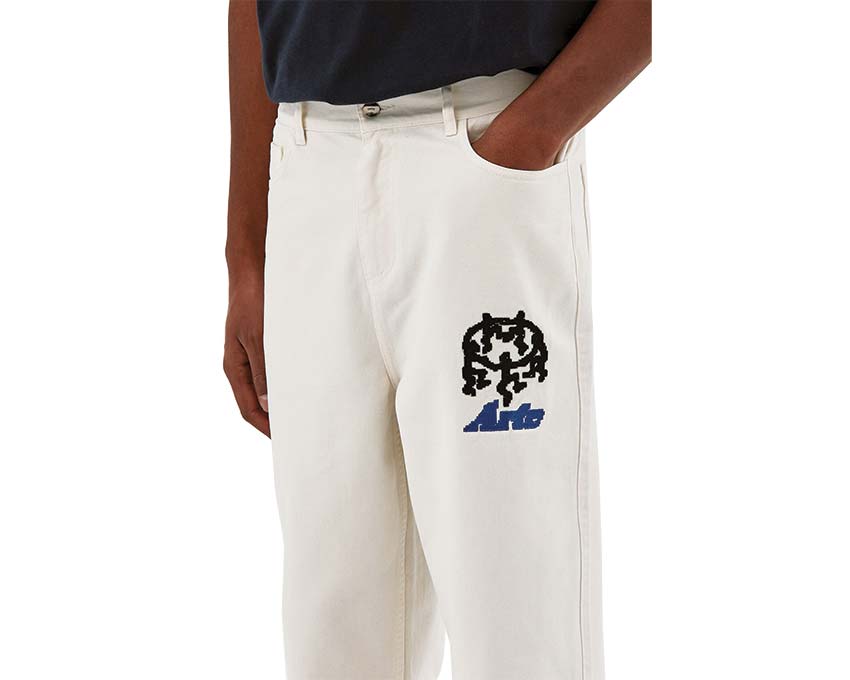 Arte Jones Pixel Dancers Pants Cream vista laterale — dettaglio motivo ballerini