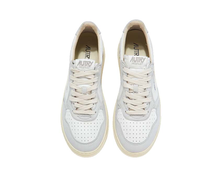 Autry Medalist Low Goat Wash White/Vapor vue latérale — cuir grainé effet lavé