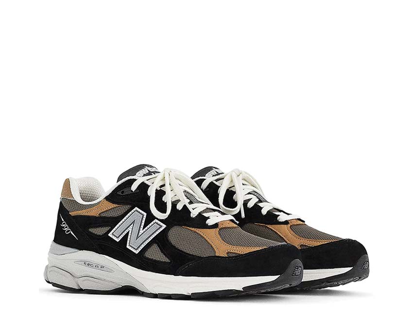 New Balance 990 Made in USA Black Tan vista laterale — camoscio e mesh a contrasto