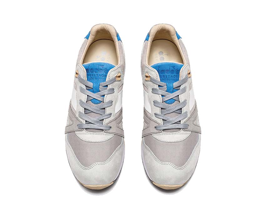 Diadora N9000 Italia Nickel Free détail — languette logo brodé