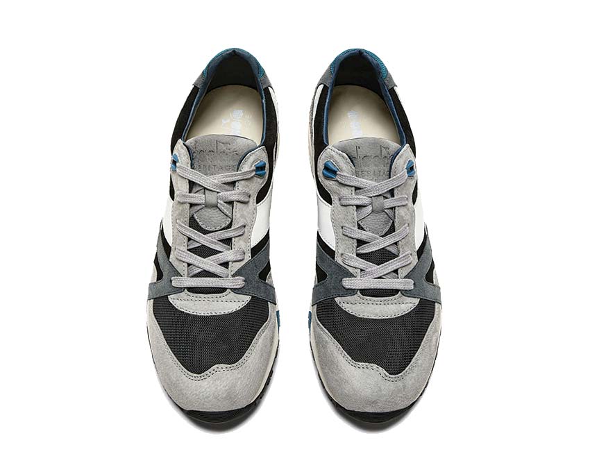 Diadora N9000 Italia Black Paloma Grey détail — languette broderie logo