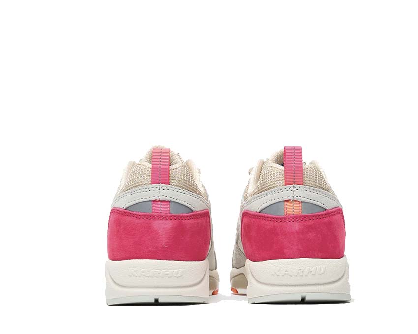 Karhu Fusion 2.0 Foggy Dew/Hot Pink détail — accent Hot Pink contrasté