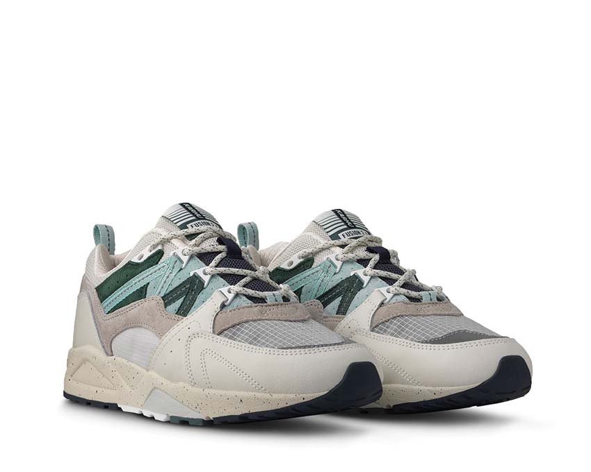 Karhu Fusion 2.0 Lily White/Surf Spray vue latérale — mesh respirant