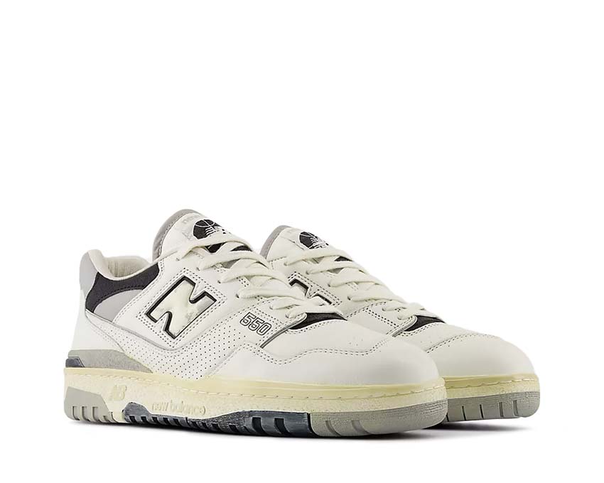 vista laterale — New Balance 550 Premium Vintage sea salt concrete cupsole